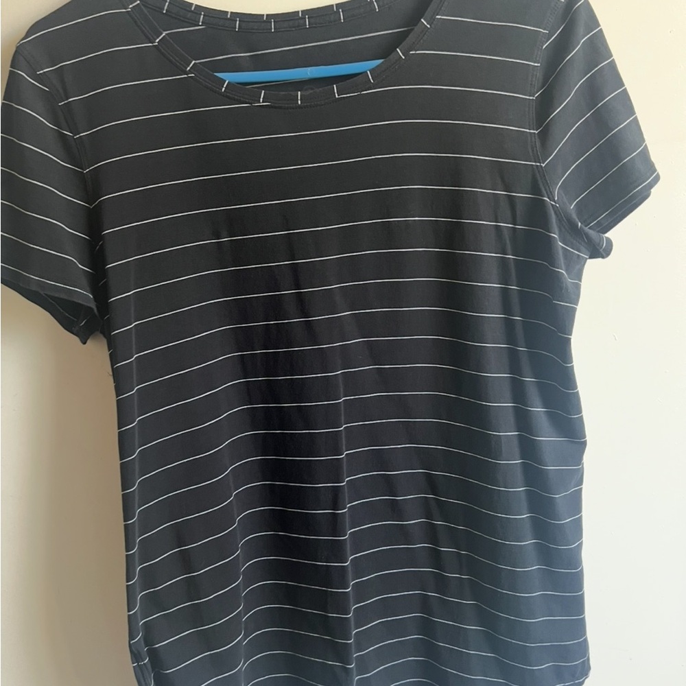 Lululemon Black and White Striped Top - Picture 3 of 6